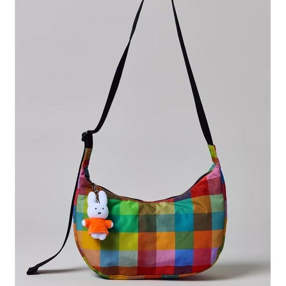 NWT BAGGU Medium Crescent Madras Bag - Picture 8 of 8